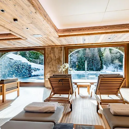 Chalet Chic In Apartment *